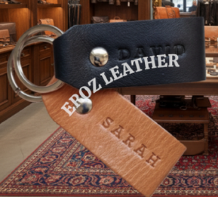 LLAVEROS PUBLICITARIOS:  >LL 504 Llavero de Cuero